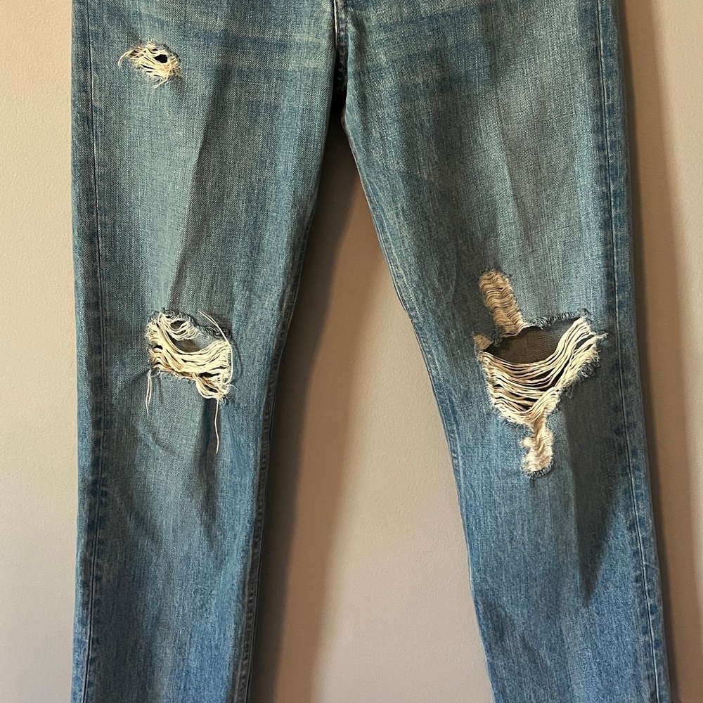 Rag & Bone High-Rise Distressed Ripped Ankle Modele Jeans in color: Shaker - Picture 6 of 16
